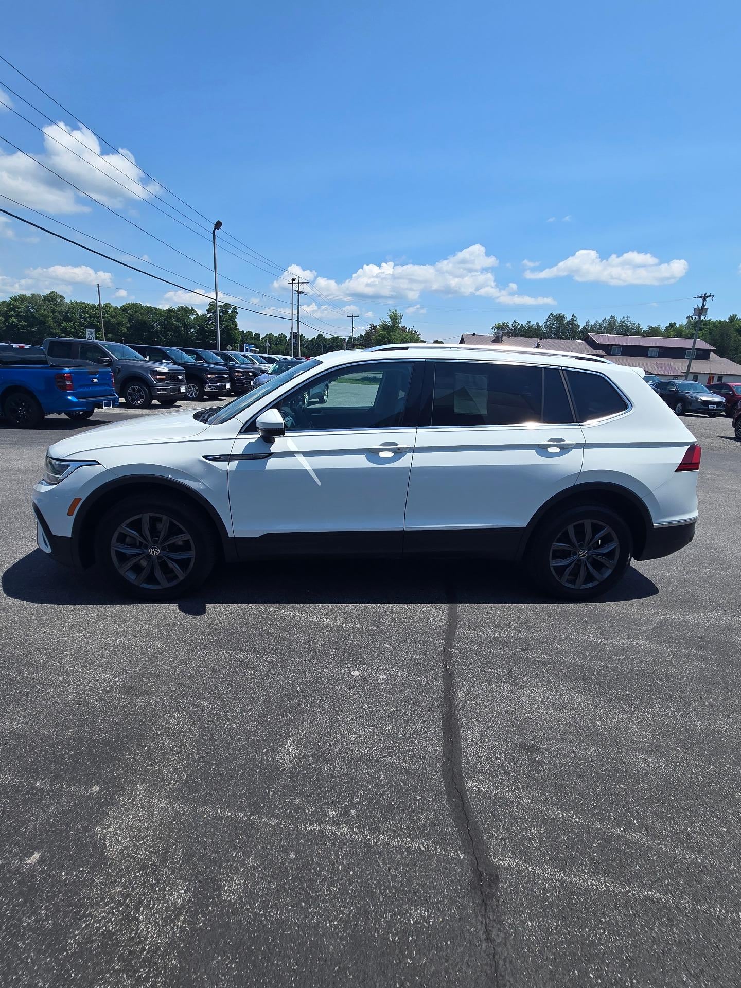 2022 Volkswagen Tiguan 2.0T SE 4MOTION